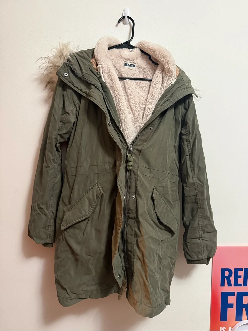 Abercrombie & Fitch Olive Green‎ Parka with Cream Faux-Fur Lining